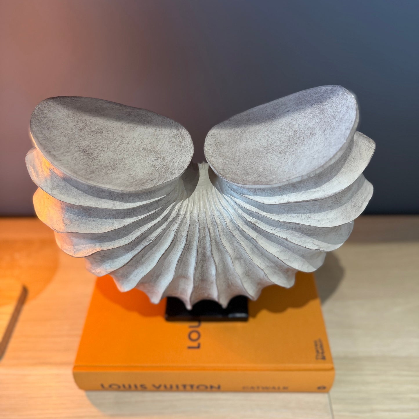 Luxury Stone Look Resin Shell Sculpture Ornament