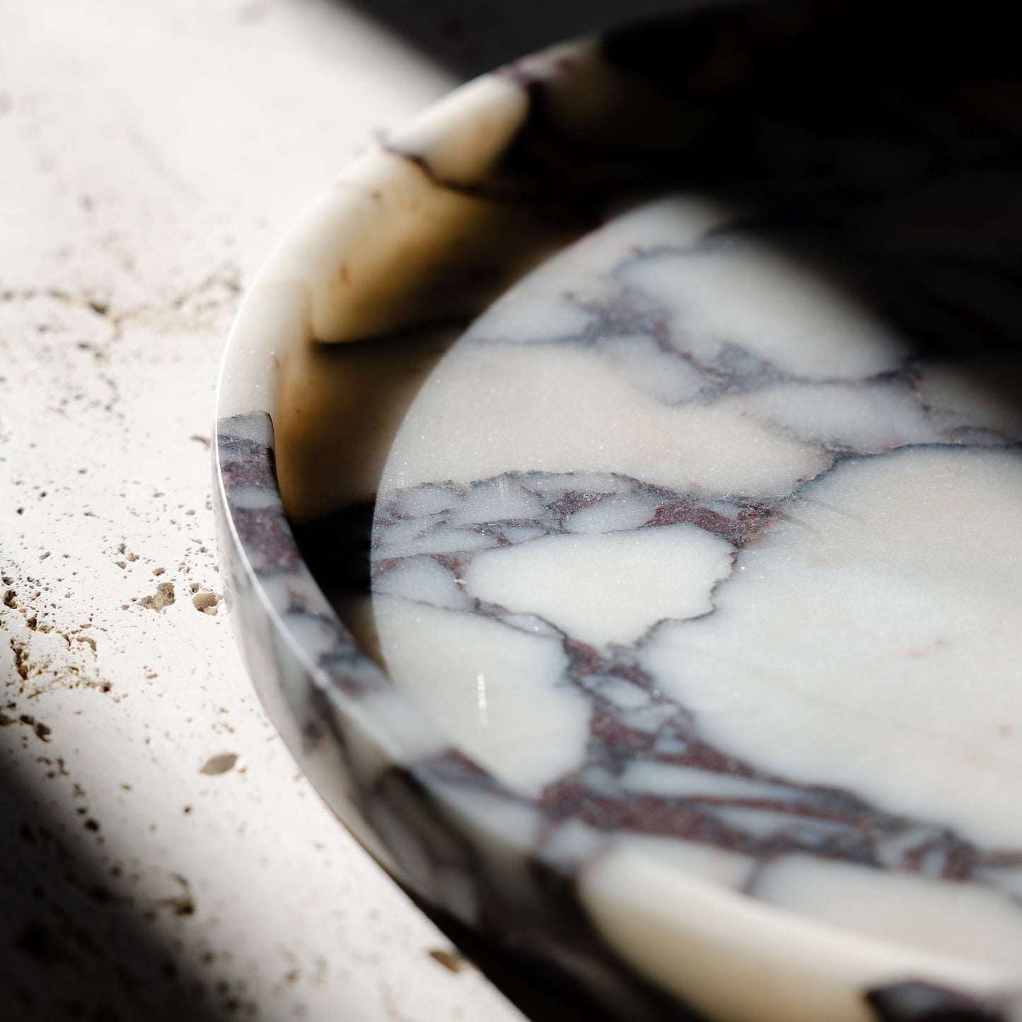 Large Round Calacatta Viola Marble Tray