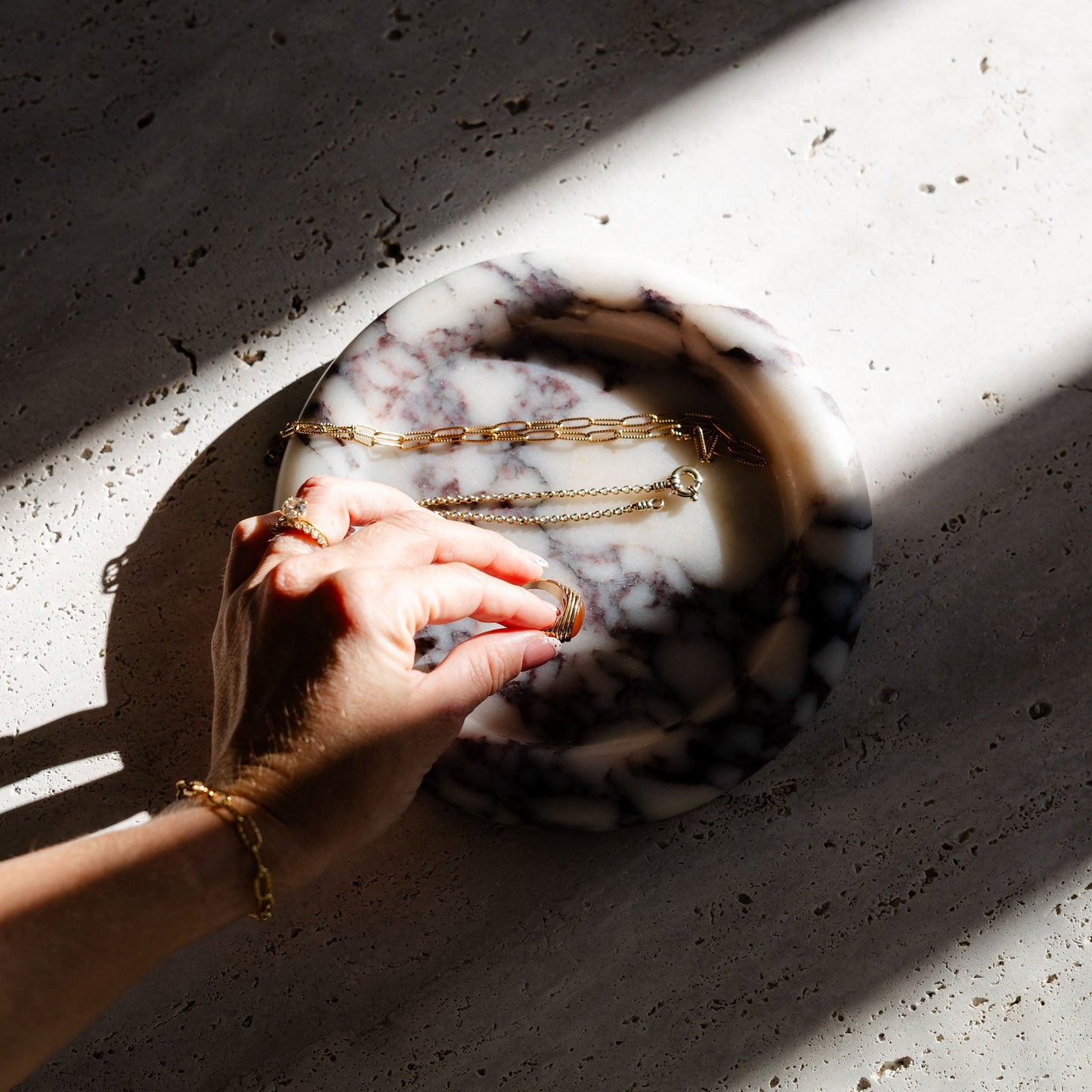 Round Calacatta Viola Marble Tray
