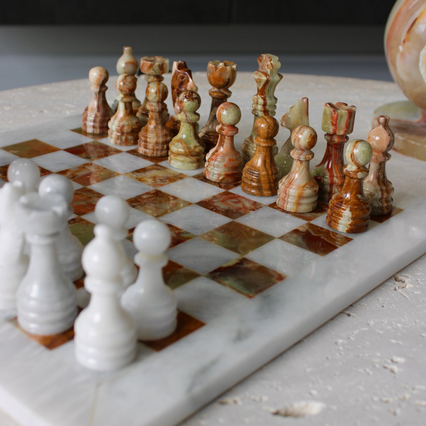Green Onyx & White Marble Decorative Chess Set