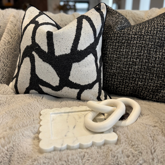 White Marble Square Small Tray with Scallop Edges